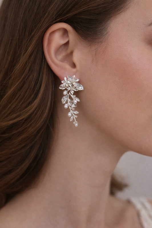 Brincos Euphoria prateados